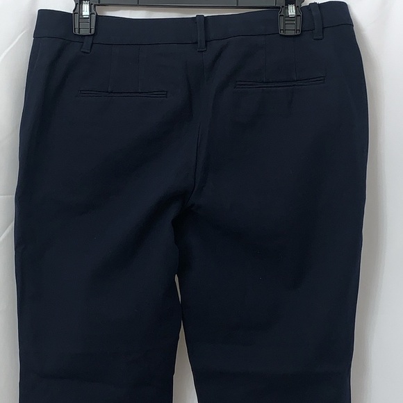 Women’s Ann Taylor Petite Curvy Fit Navy Pants Size 8P EUC - Picture 3 of 8